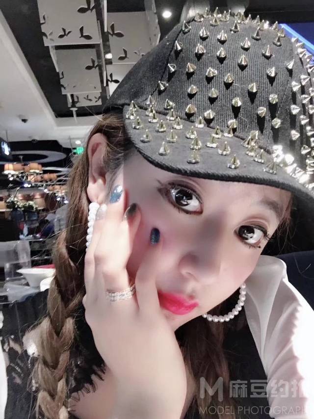 纪实模特