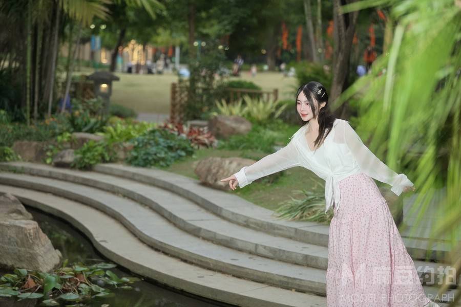 清新模特