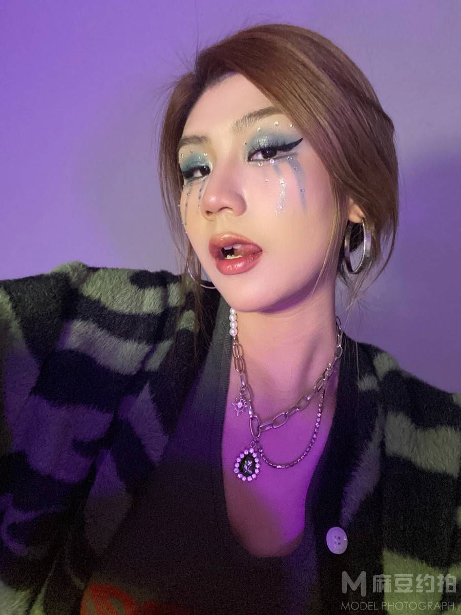 暗黑模特