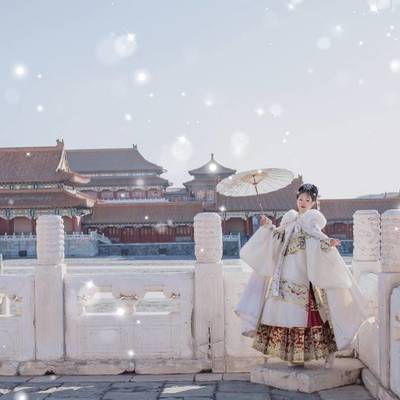 汉服模特