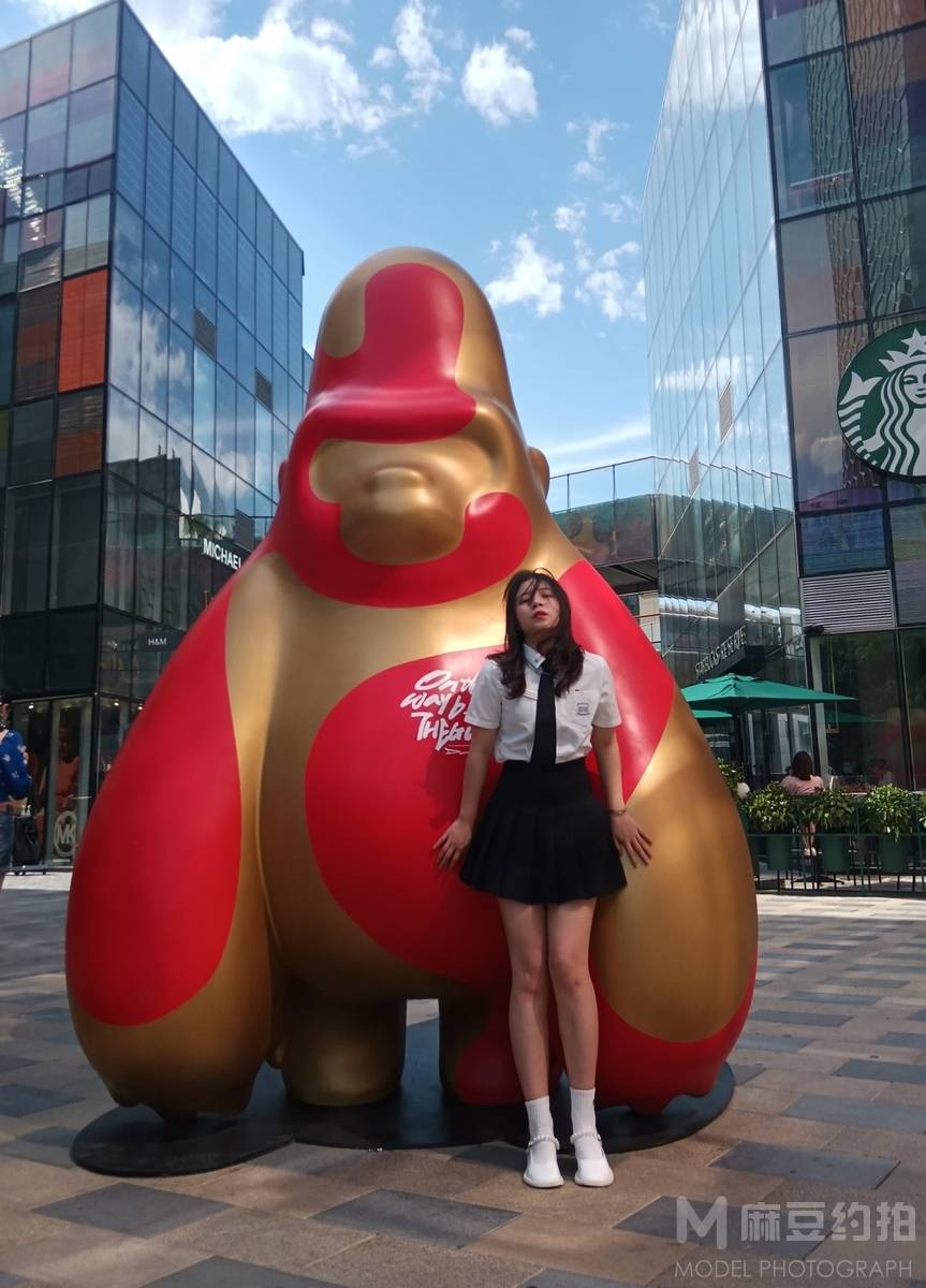 情绪模特