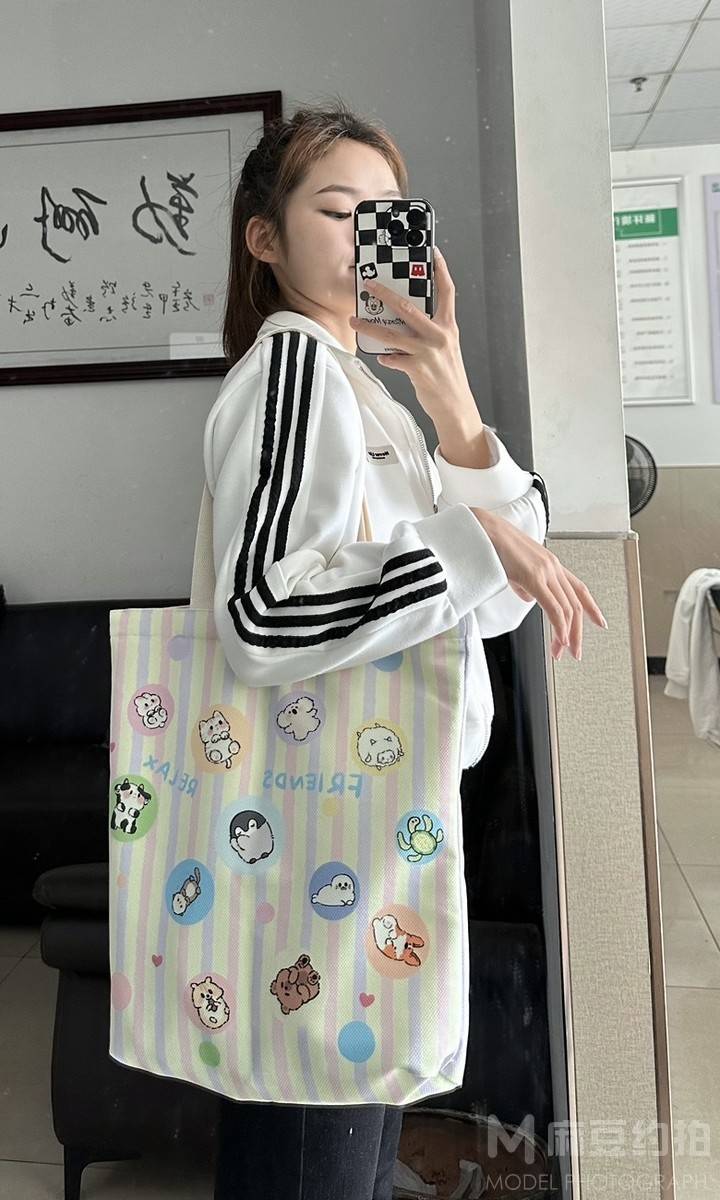 纪实模特