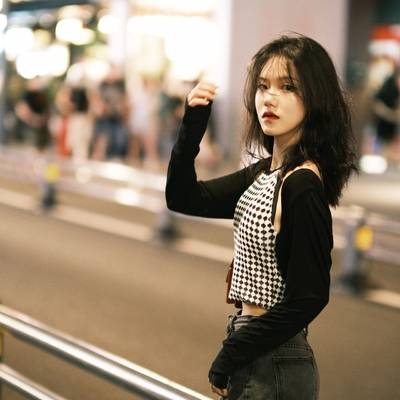 情绪模特