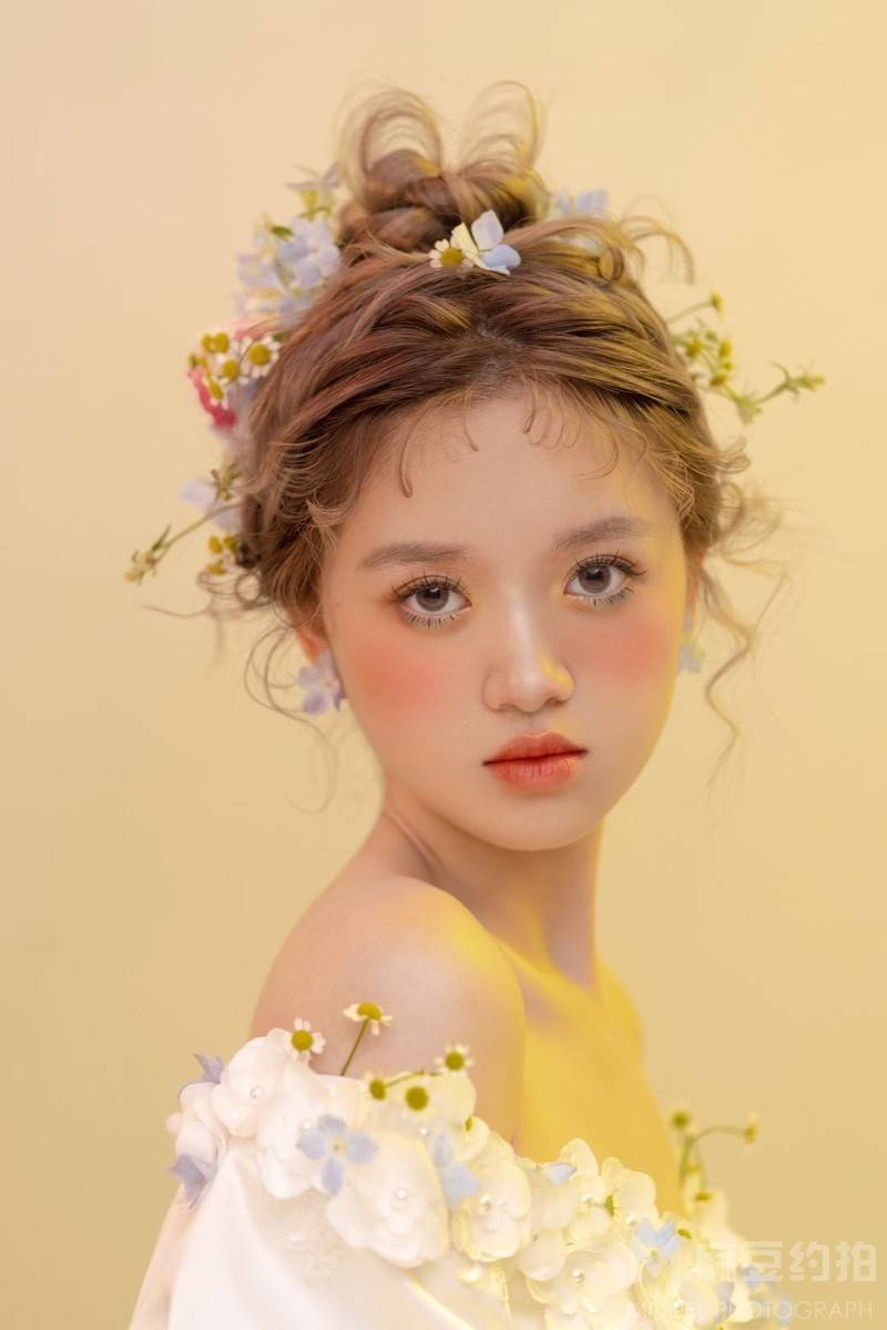 妆容模特