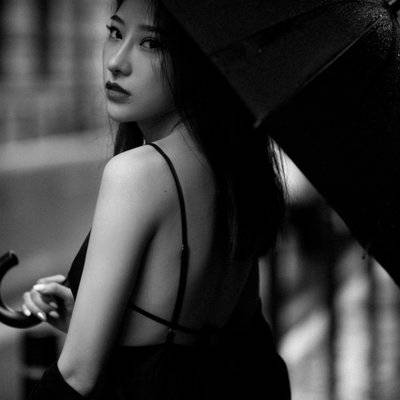 黑白模特
