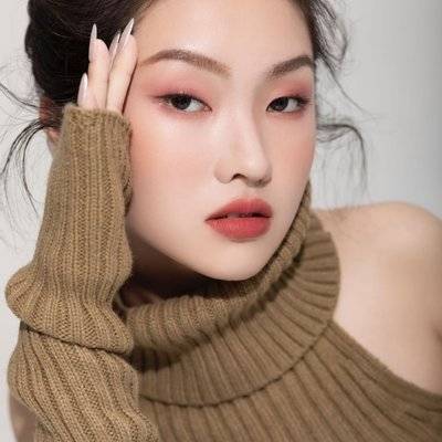 黑白模特