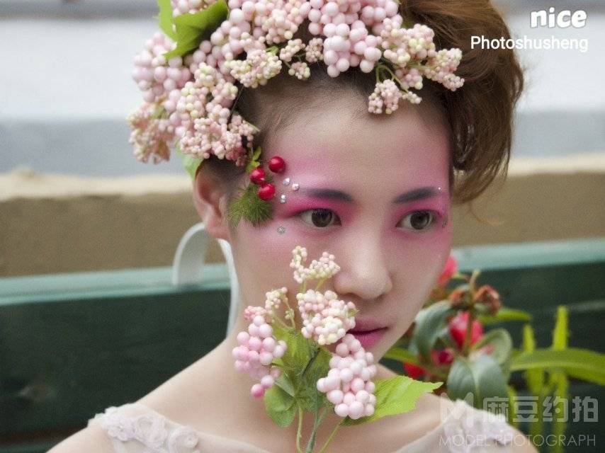 妆容模特