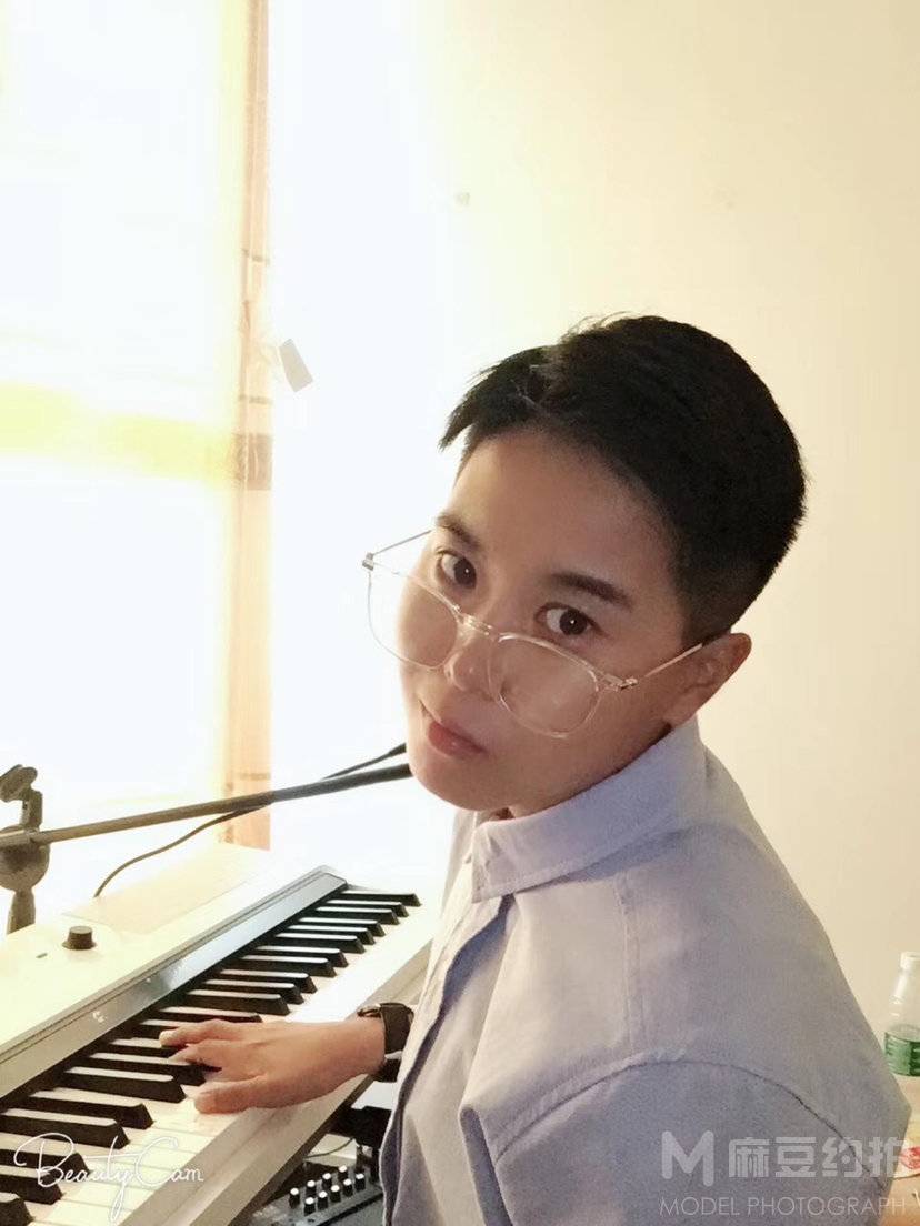 纪实模特