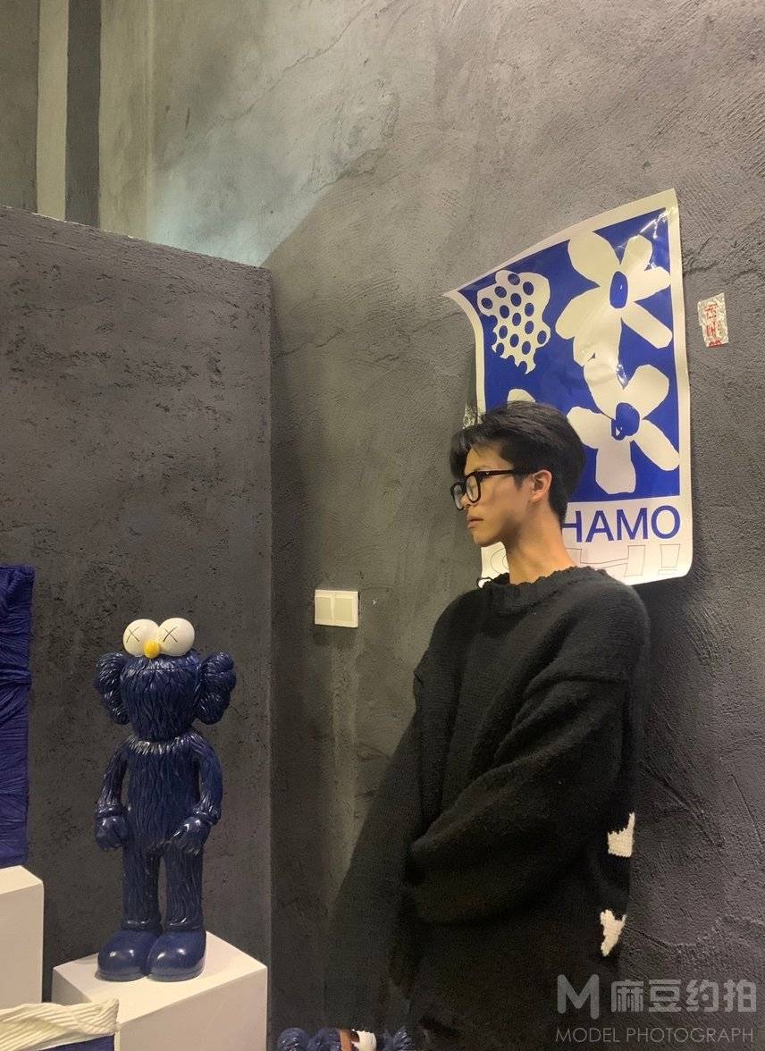 黑白模特