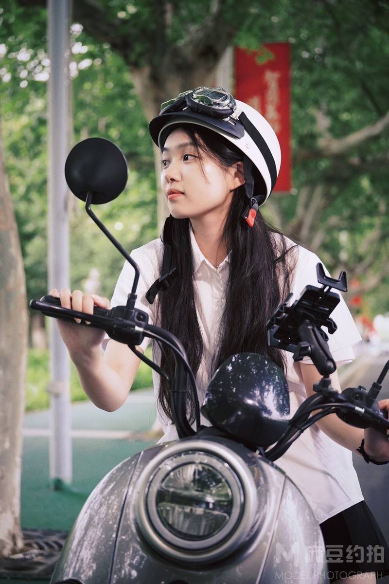 校园模特