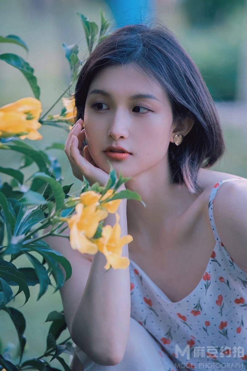 情绪模特