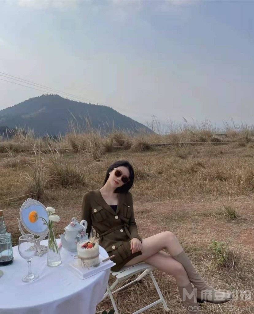 妆容模特