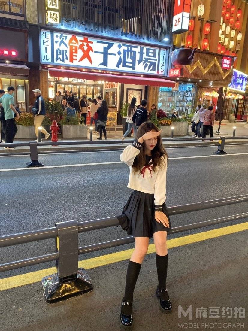 校园模特