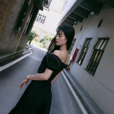 黑白模特