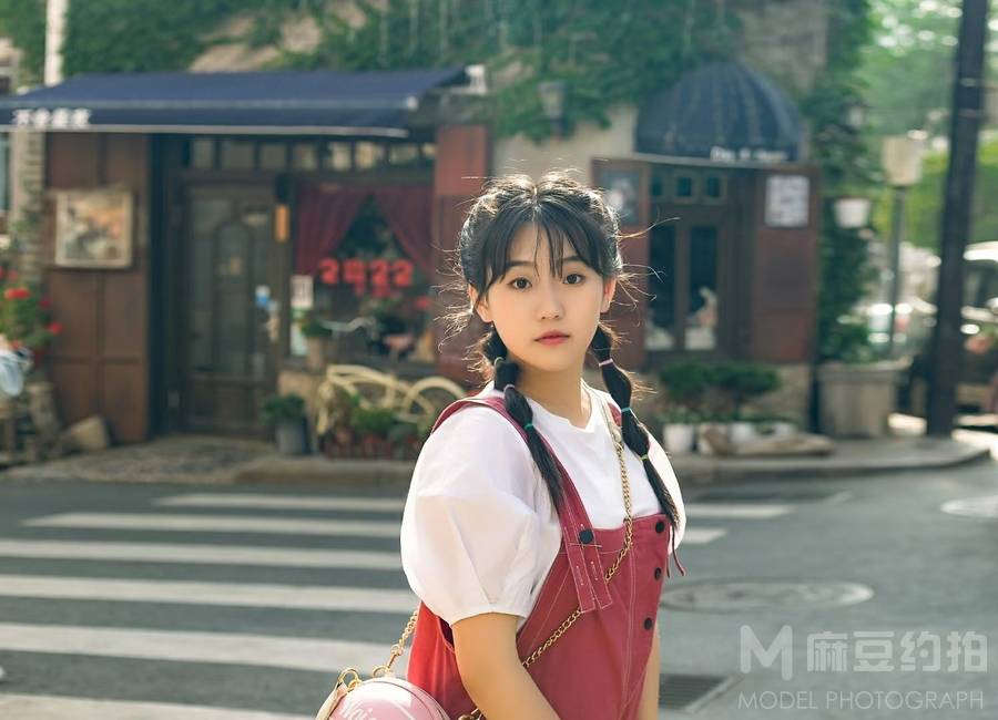 清新模特