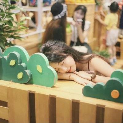 少女模特