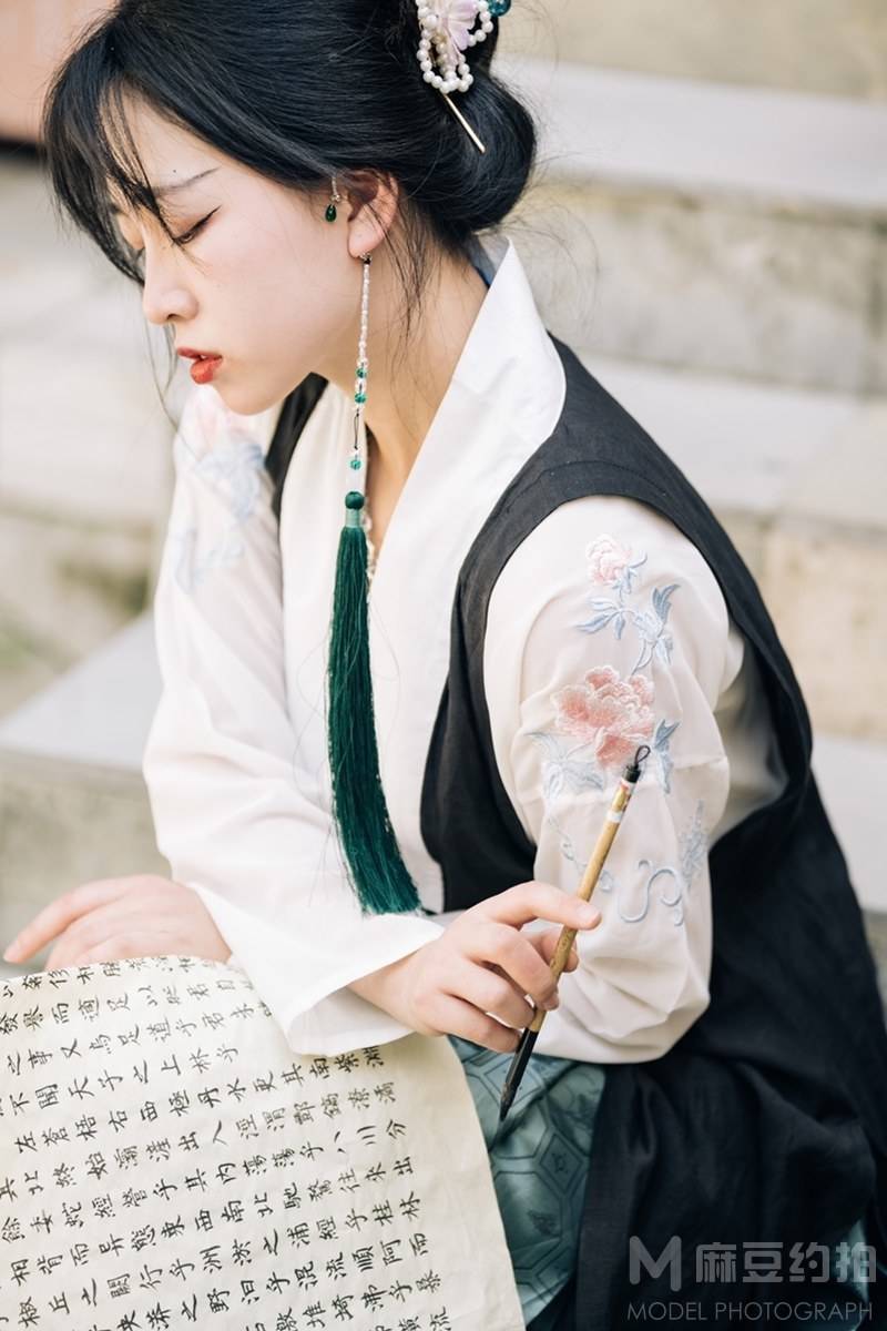 汉服模特