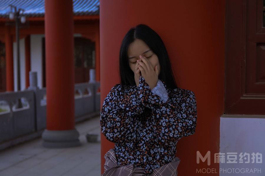 黑白模特