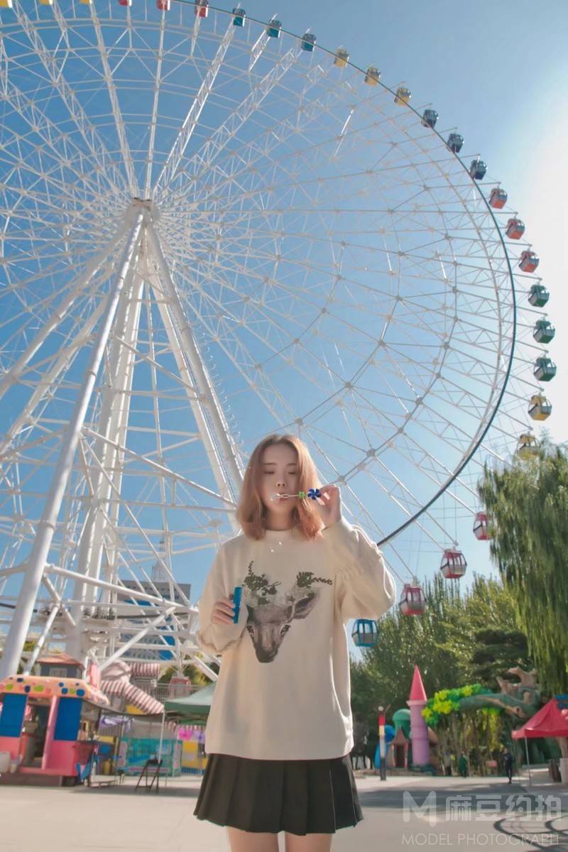 情绪模特