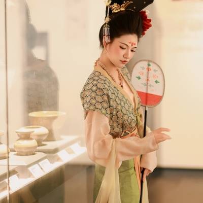 汉服模特