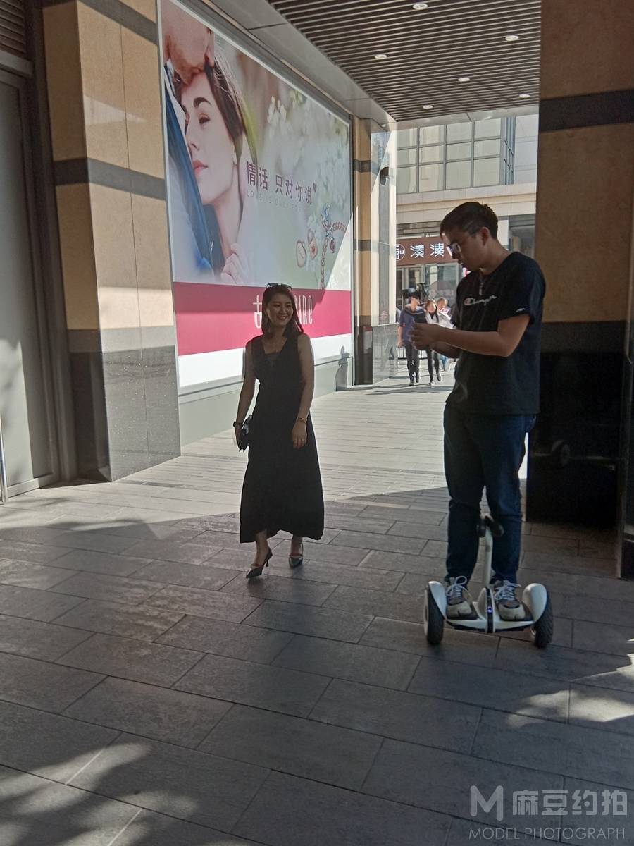 校园模特
