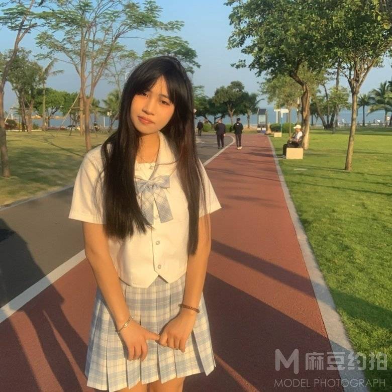 清新模特