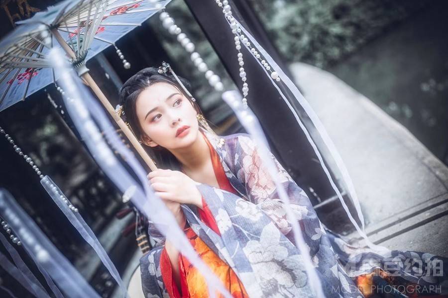 汉服模特