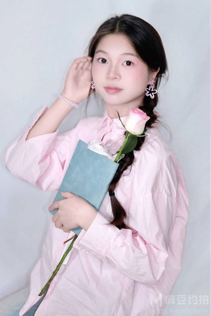 纪实模特