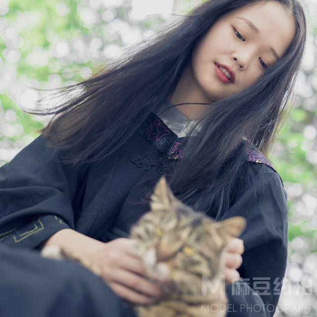 校园模特