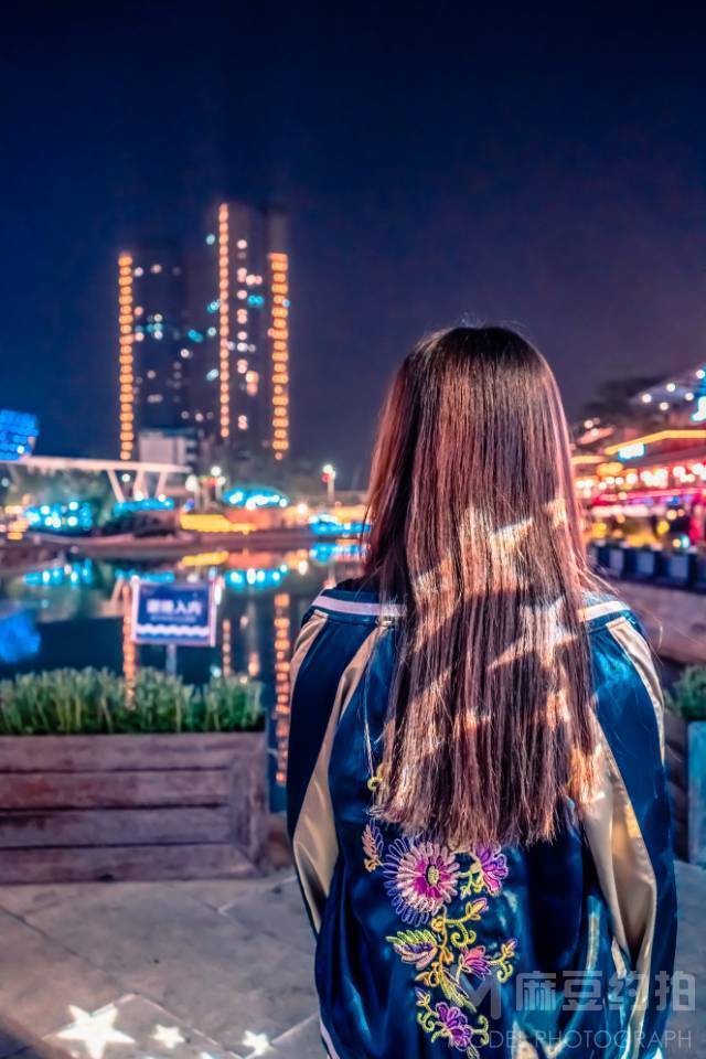 夜景模特