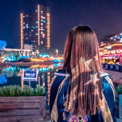 夜景模特