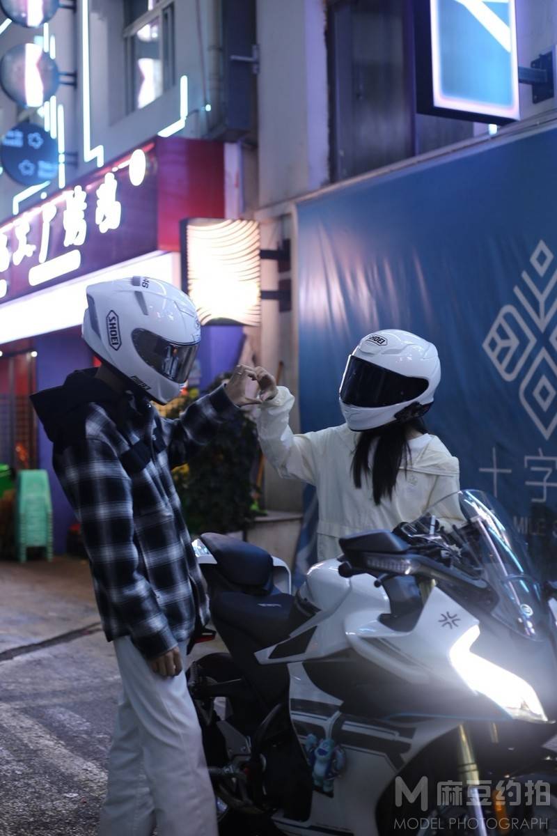 夜景模特