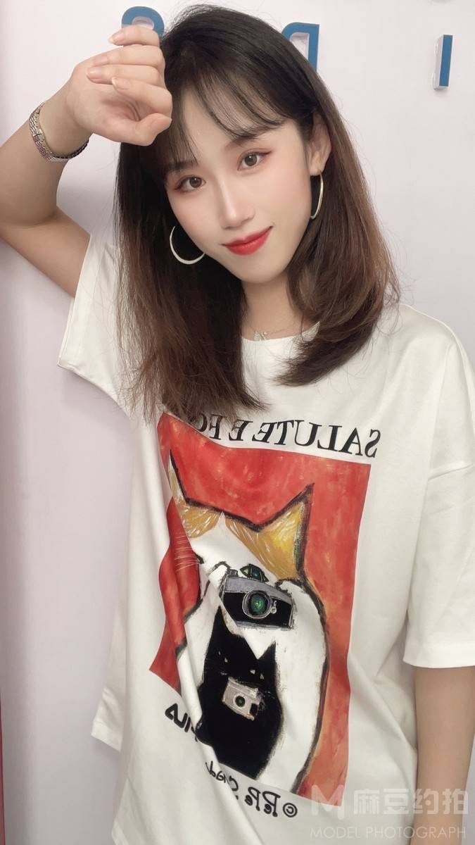 校园模特
