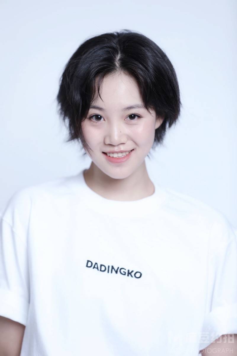 纪实模特