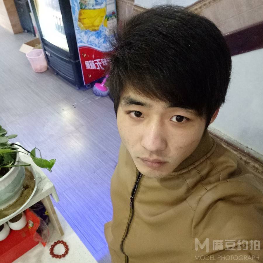 宝丽来模特