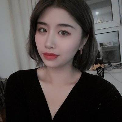 黑白模特