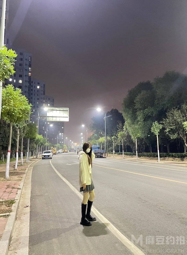 夜景模特