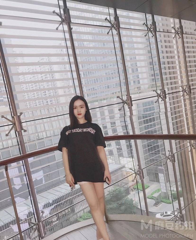 清新模特