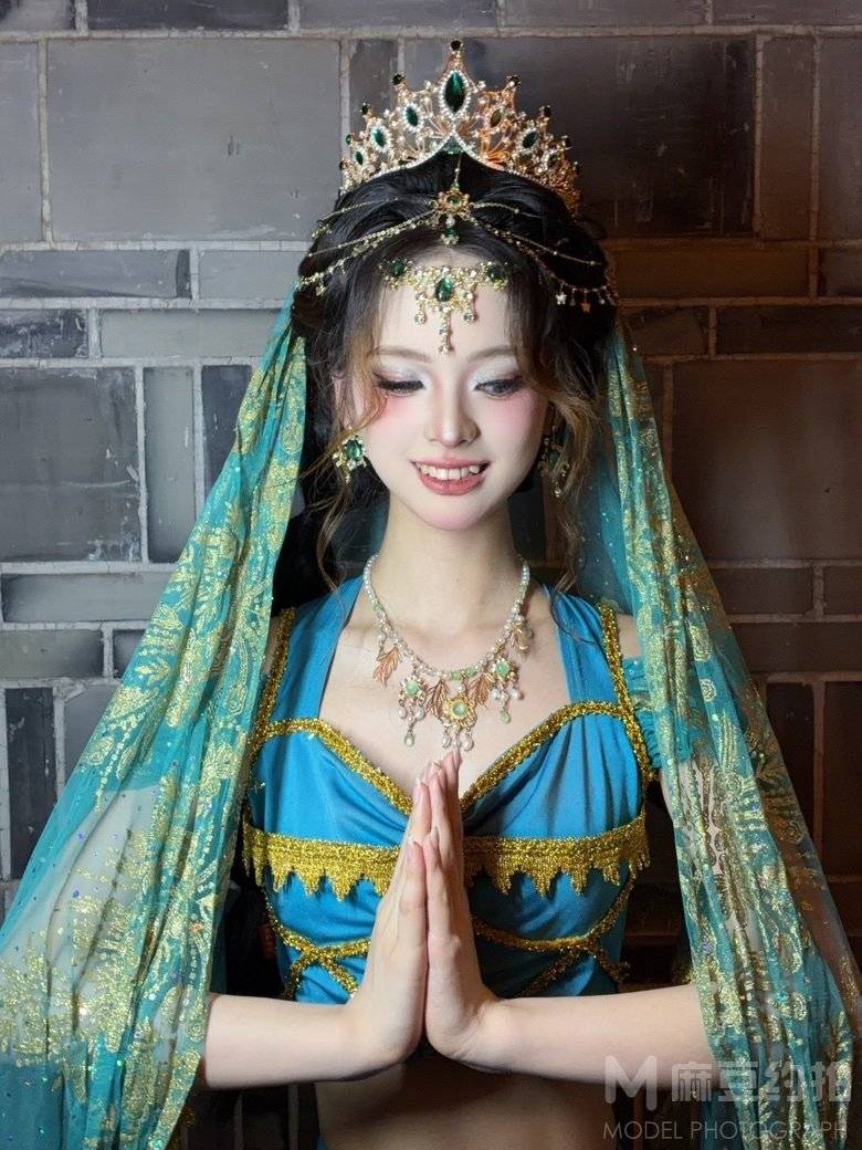 妆容模特