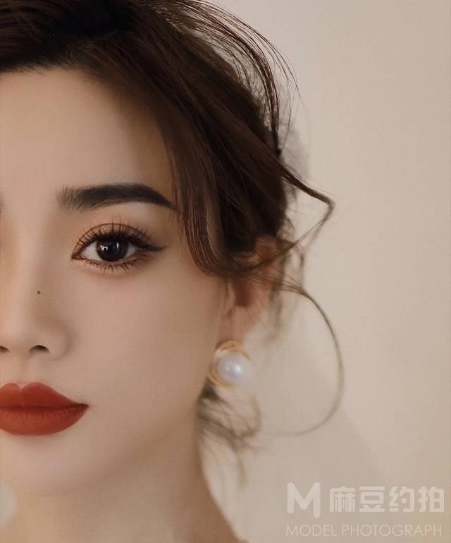 妆容模特