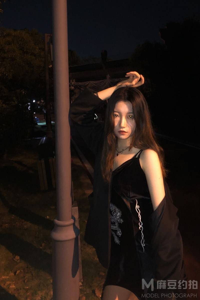 夜景模特