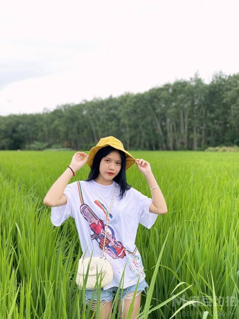清新模特