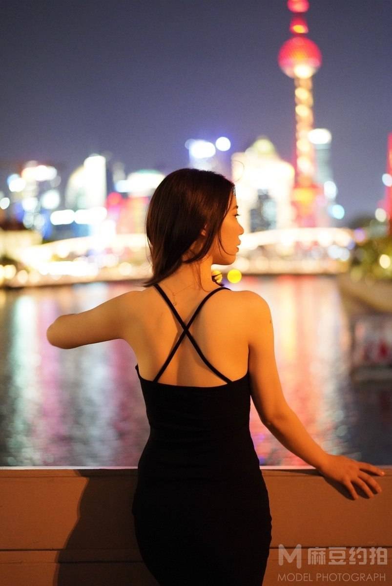 夜景模特