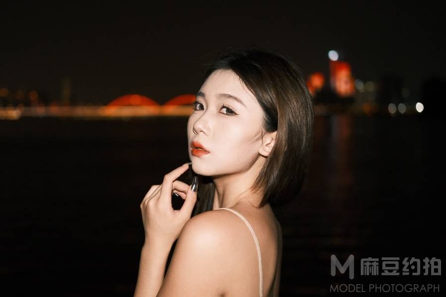 夜景模特