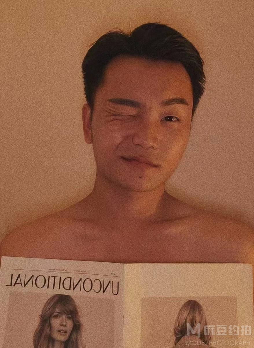 胶片模特