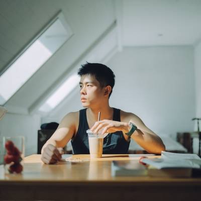 情绪模特