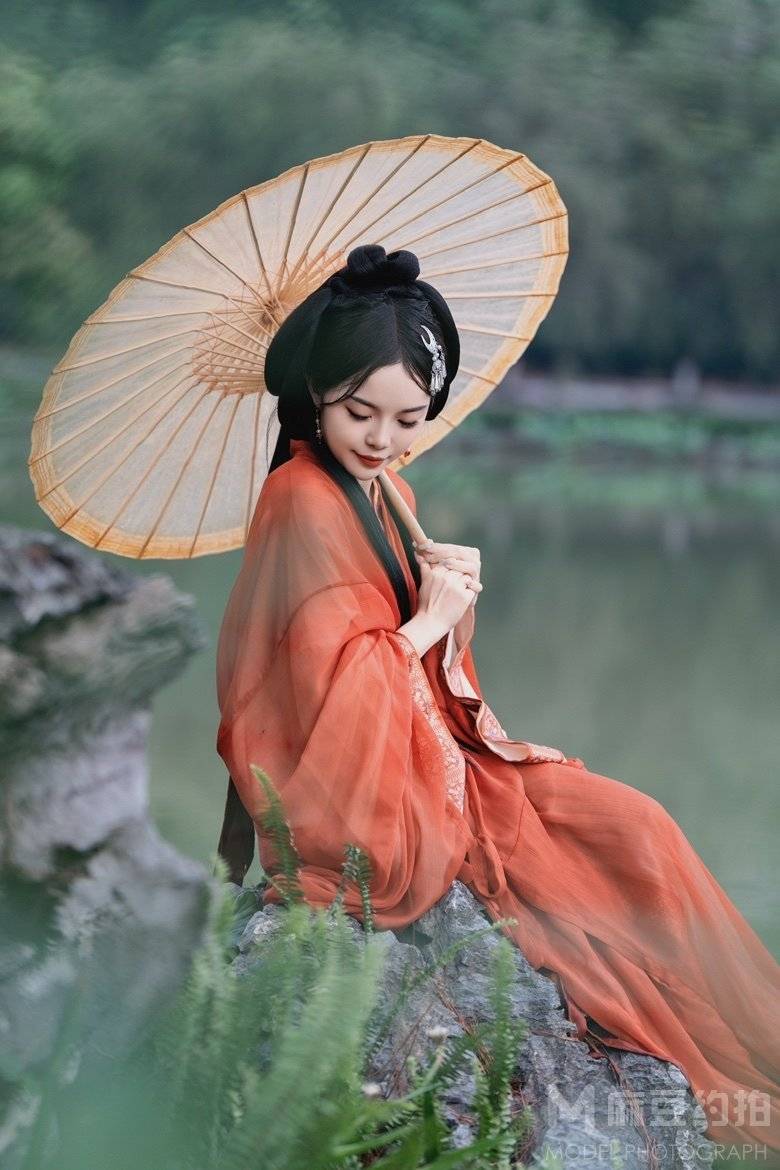 汉服模特