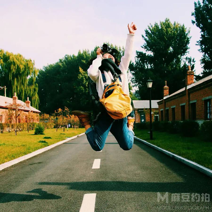 黑白模特