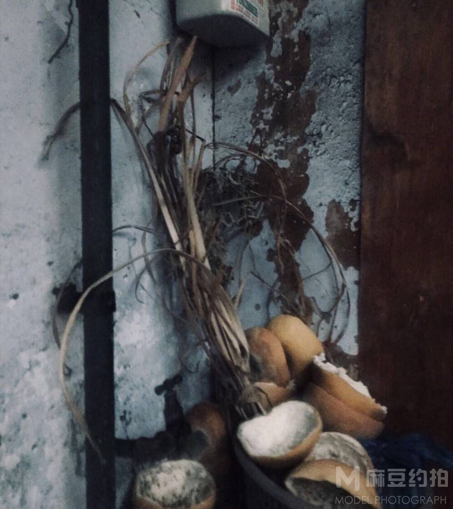 黑白模特