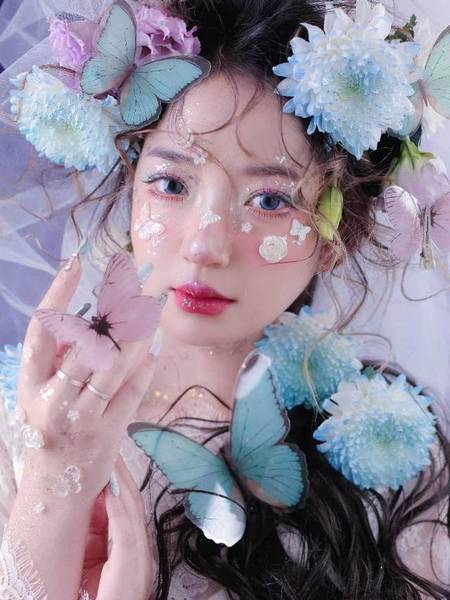 妆容模特